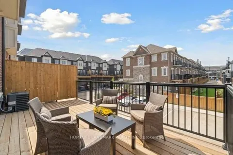 6D Parker Avenue, ON L4E 1H3