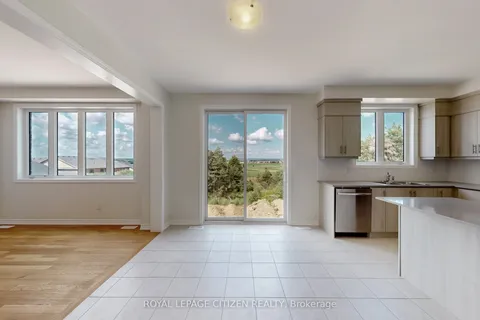 82 Lawrence D. Pridham Avenue, ON L9R 0X1