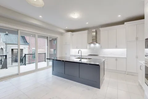 161 Cranberry Lane, ON L4G 5Z4