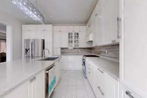 39 Aelick Court, ON L3Z 0S9