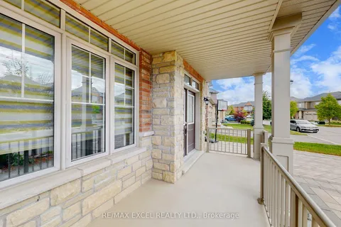 160 Roy Harper Avenue, ON L4G 0V6