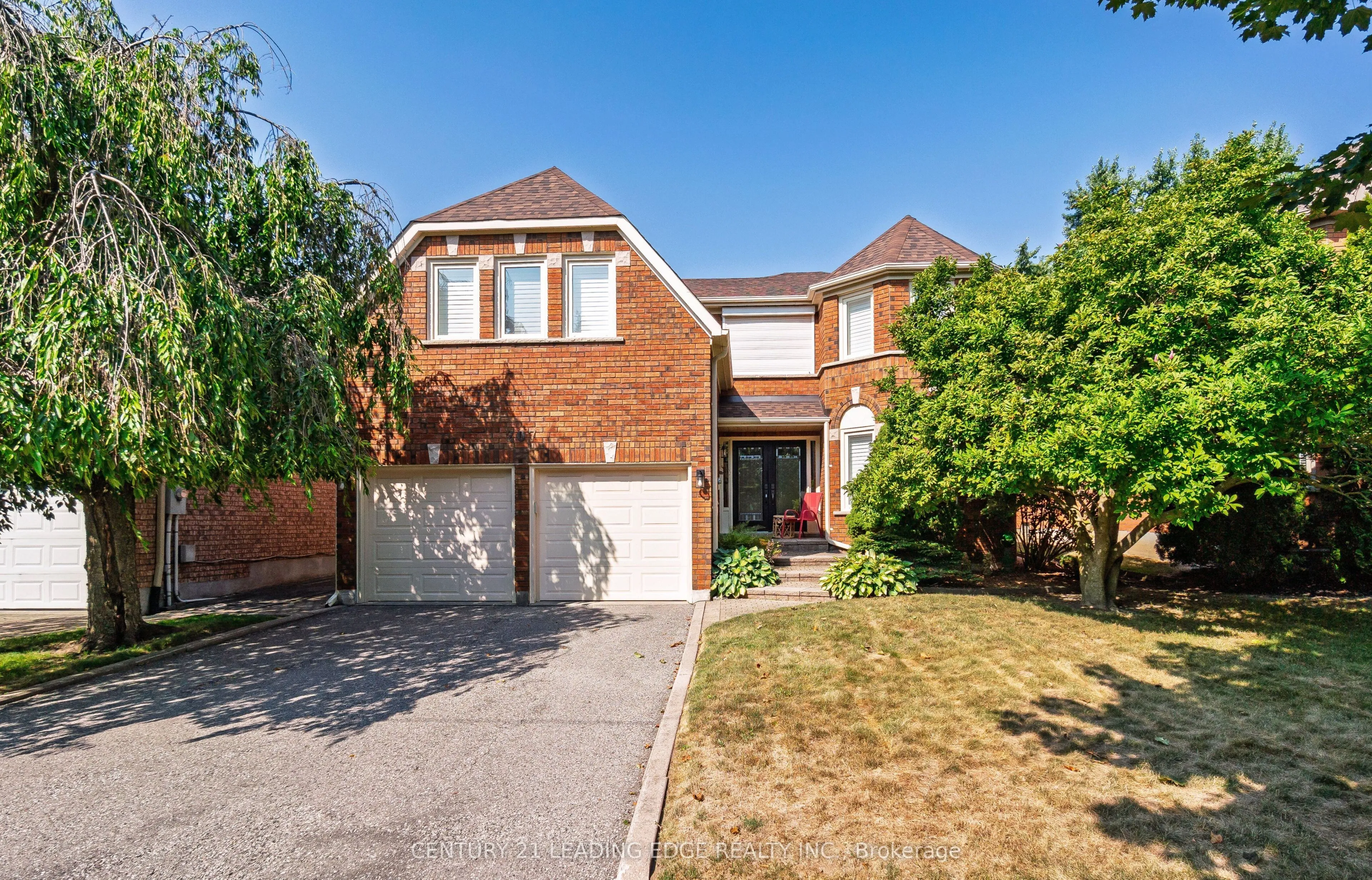 207 Larkin Avenue, ON L3P 4Y7