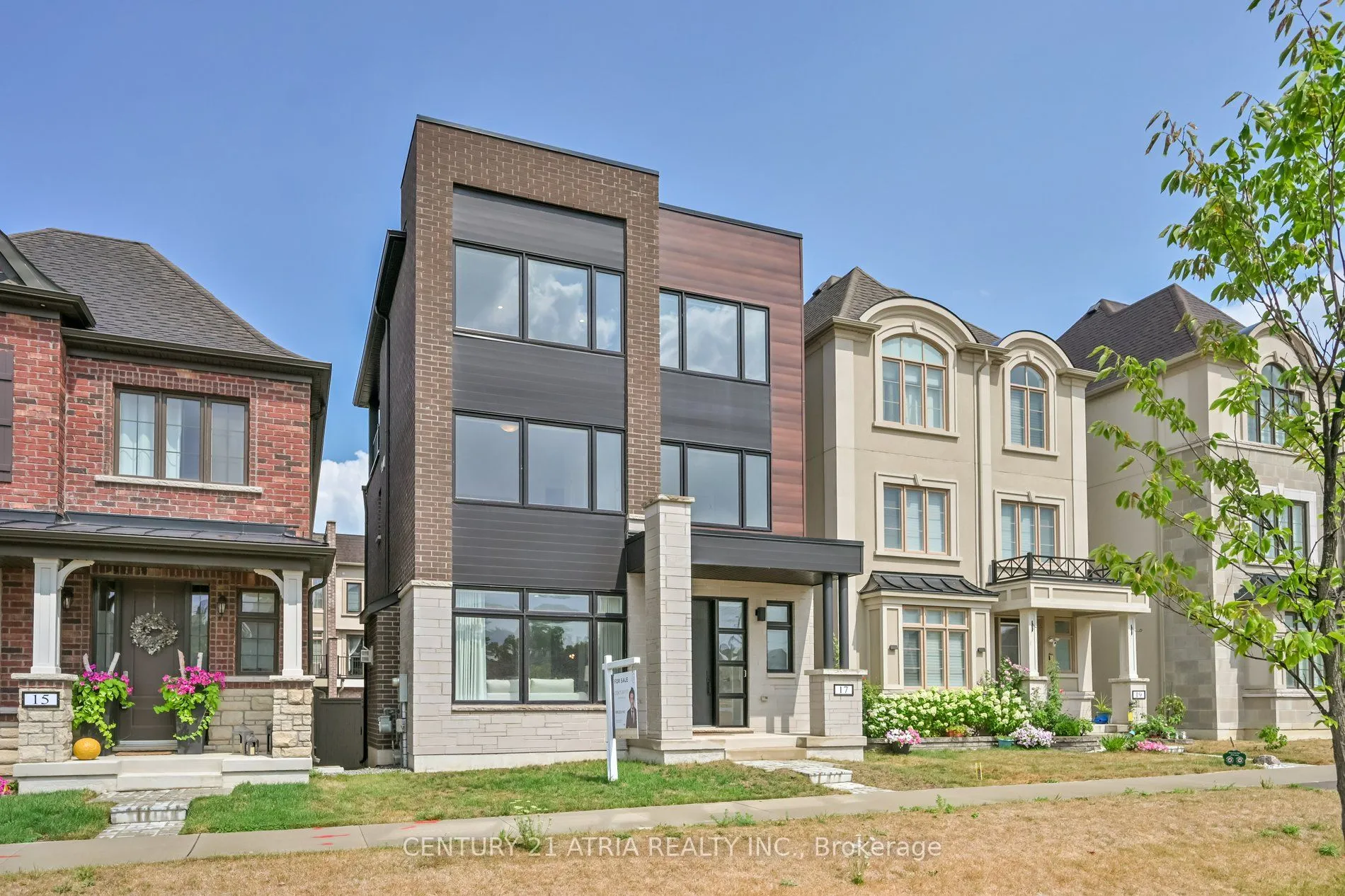 17 Kohn Lane, ON L6C 3J3