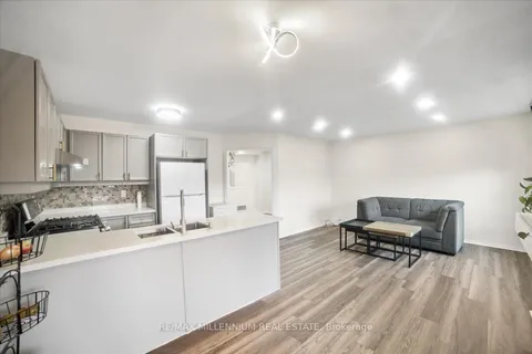 83 Smith Street, ON L3Z 3E3