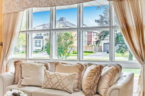 22 Poplar Drive, ON L4E 2X6