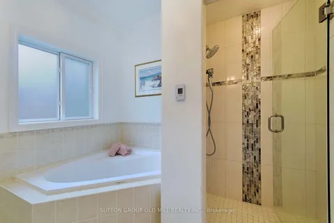 128 Carmela Avenue, ON L4E 2V6