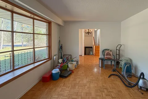 8169 Main Street, ON L0M 1M0