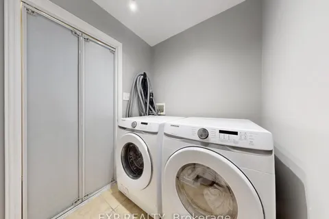 98 Lowther Avenue, ON L4E 4P3