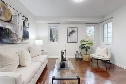 98 Lowther Avenue, ON L4E 4P3