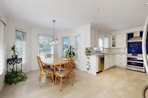 48 Millcroft Way, ON L4J 6N9