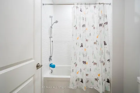 76 Boundary Boulevard, ON L4A 4W2