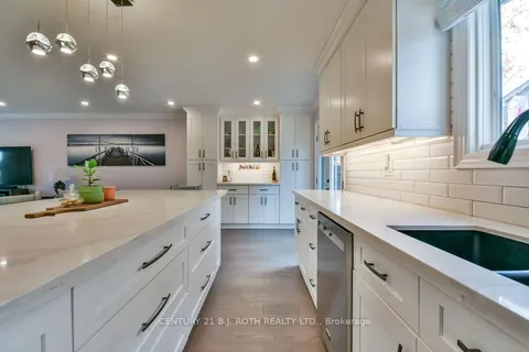 58 Collings Avenue, ON L3Z 1S3