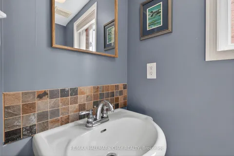 2017 Wilson Street, ON L9S 4X9