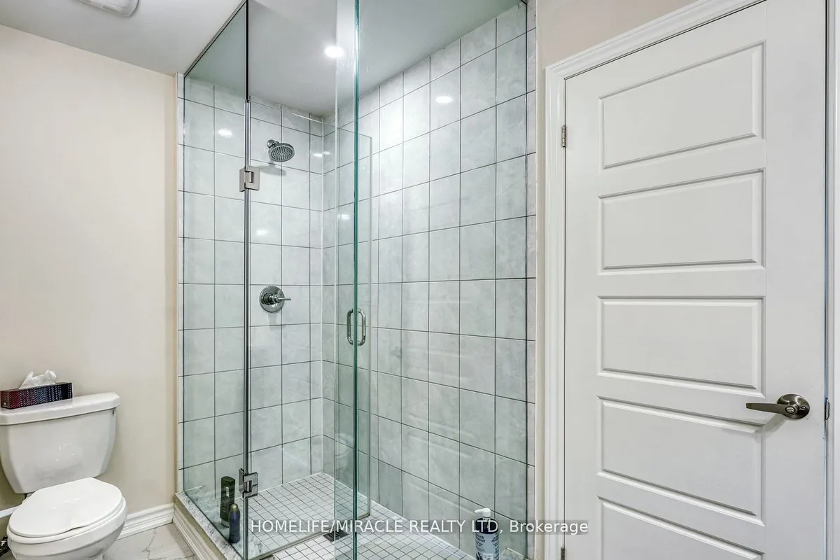 359 Danny Wheeler Boulevard, ON L4P 0K2