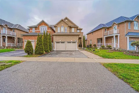 106 SNOWY MEADOW AVE Avenue, ON L4E 3X8