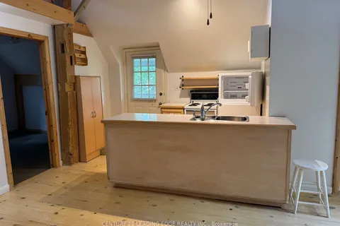 261 Main Street, ON L3P 1Y6