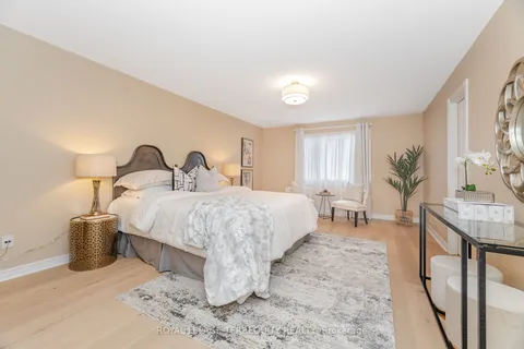 43 Black Walnut Drive, ON L3S 4B9