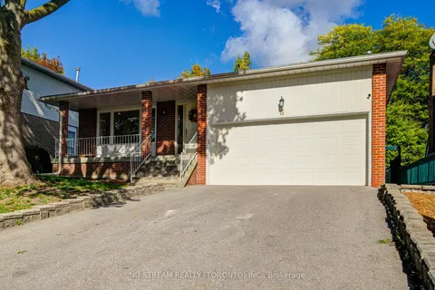 8 Hemingway Crescent, ON L3R 2A4