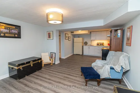 43 Squire Drive, ON L4S 1C6