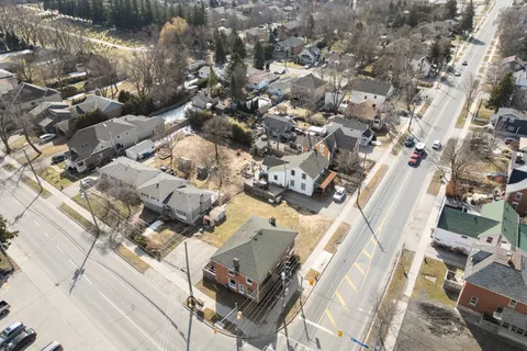 6745 Main Street, ON L4A 6B5