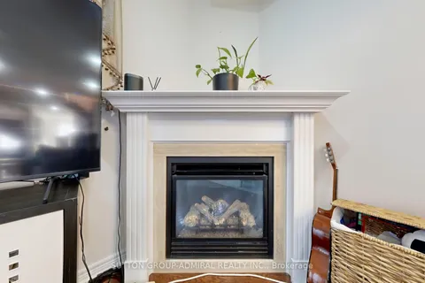 27 Givon Street, ON L6A 0W2