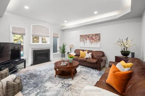 90 Shamrock Crescent, ON L4H 1A3