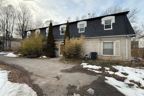 338 Steeles Avenue, ON L3T 1A8