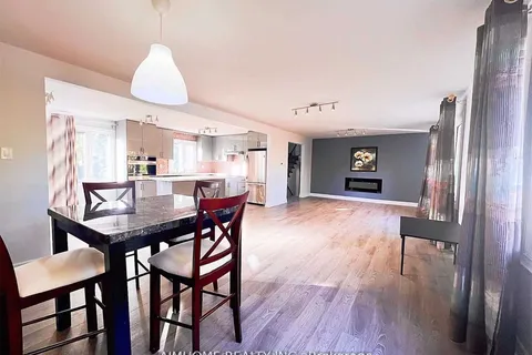 344 Steeles Avenue, ON L3T 1A8