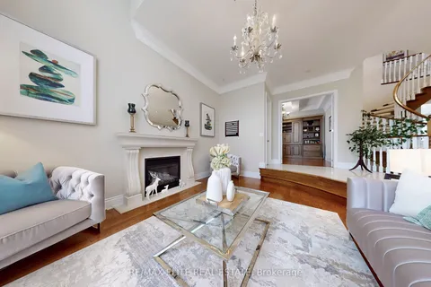 59 Carisbrooke Circle, ON L4G 0K4