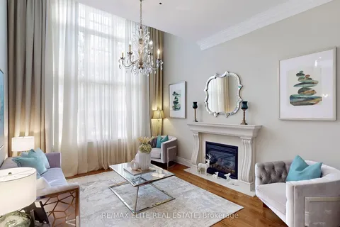 59 Carisbrooke Circle, ON L4G 0K4