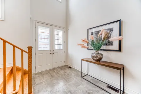 73 Current Drive, ON L4S 0M7