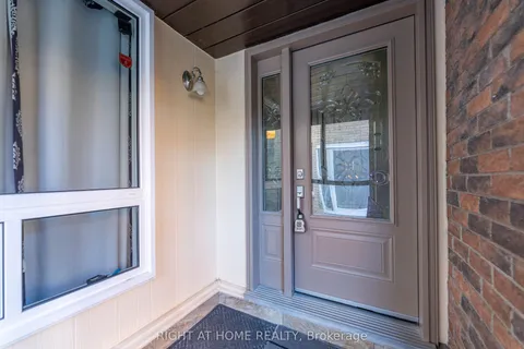 37 Cheeseman Drive, ON L3R 3G3