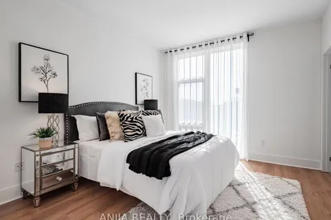 9140 Bathurst Street, ON L4J 0K1