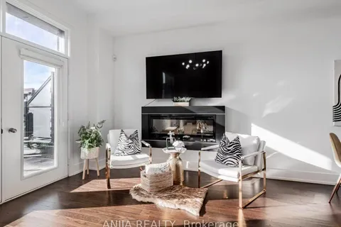 9140 Bathurst Street, ON L4J 0K1