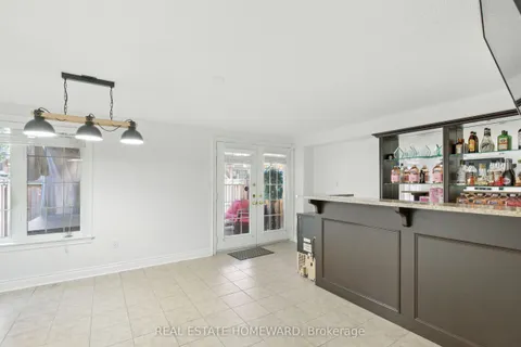 4 Isaac Devins Avenue, ON L4L 0A4