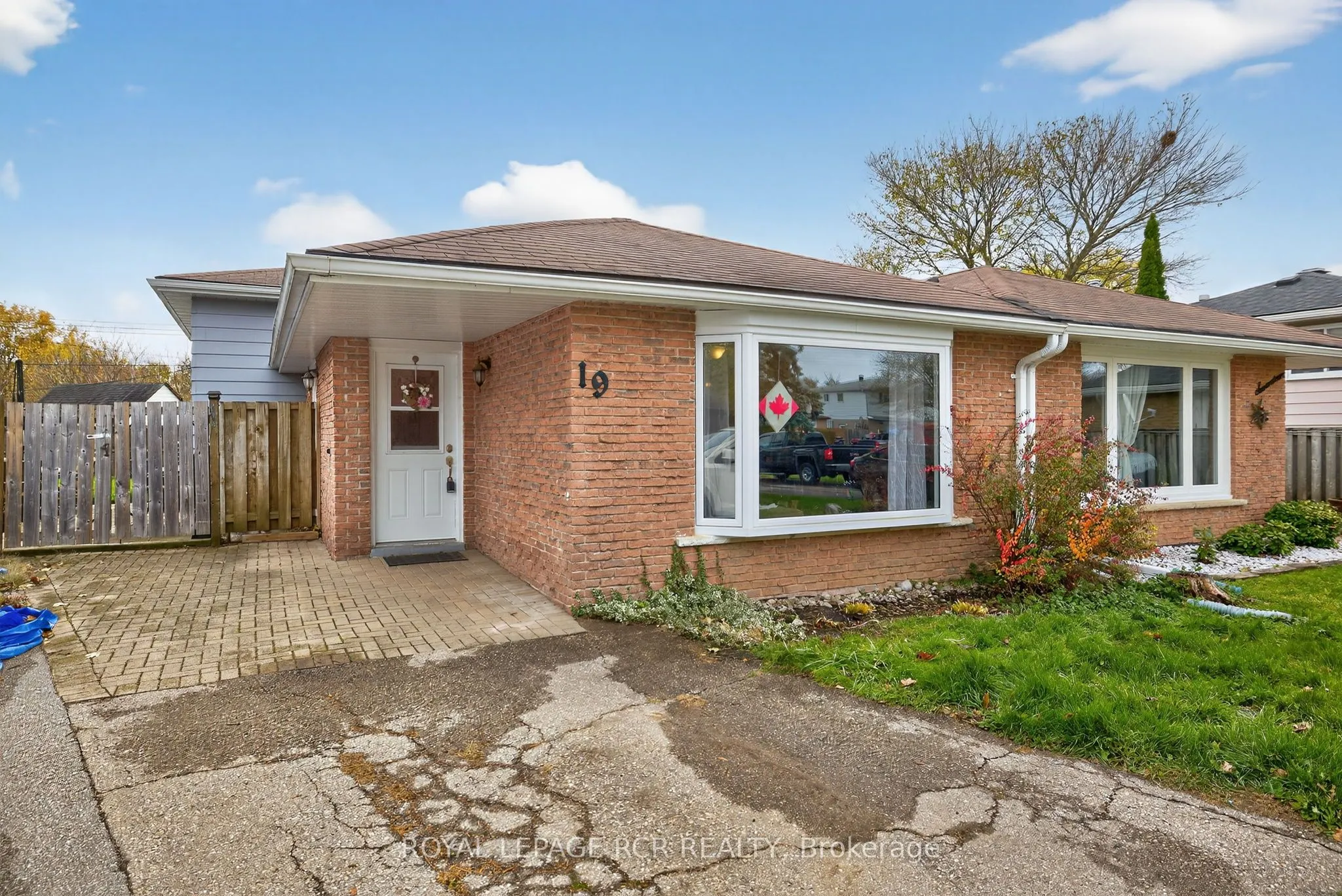 19 Alphonsus Court, ON L0G 1W0