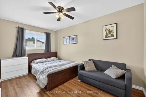 19 Alphonsus Court, ON L0G 1W0