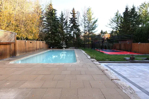 1069 Nellie Little Crescent, ON L3X 3E3