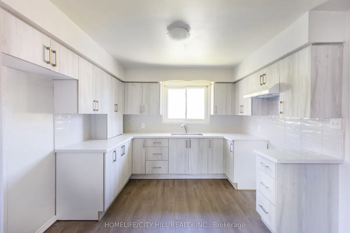 347 Hollywood Drive, ON L4P 3A2