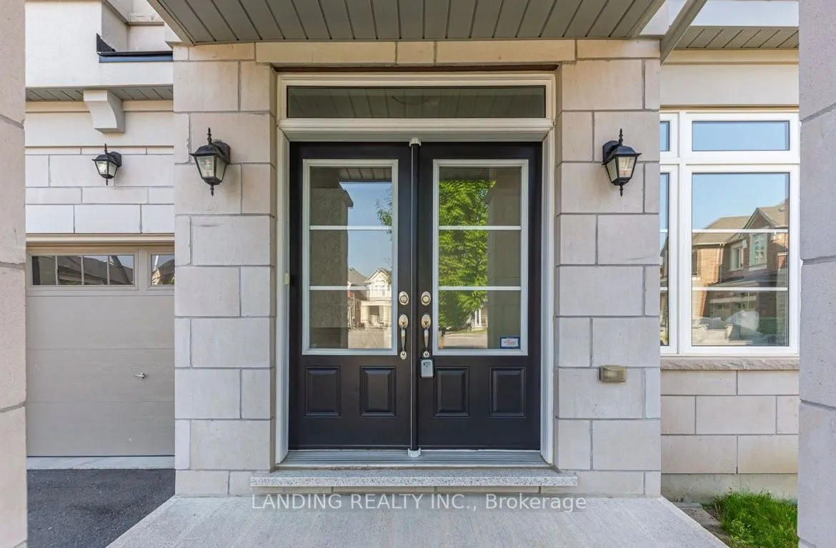 39 Bolsby Court, ON L4G 7C4