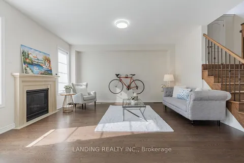 39 Bolsby Court, ON L4G 7C4