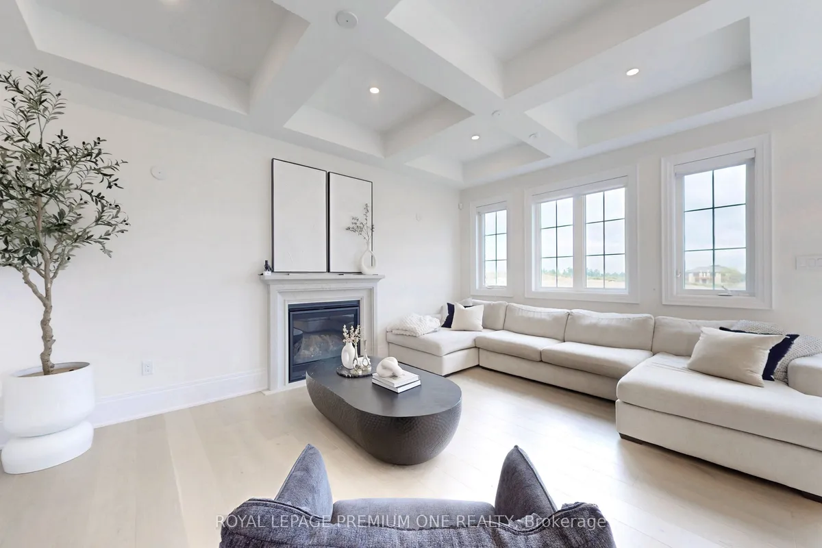 104 Greville Street, ON L4H 4P7