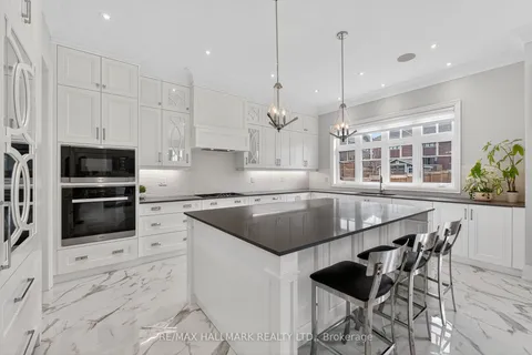 29 Secret Garden Court, ON L4H 4N6