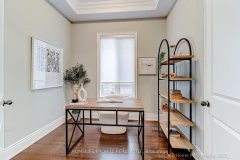 8 Colesbrook Road, ON L4S 0C6