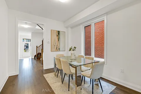 30 Blick Crescent, ON L4G 4A6