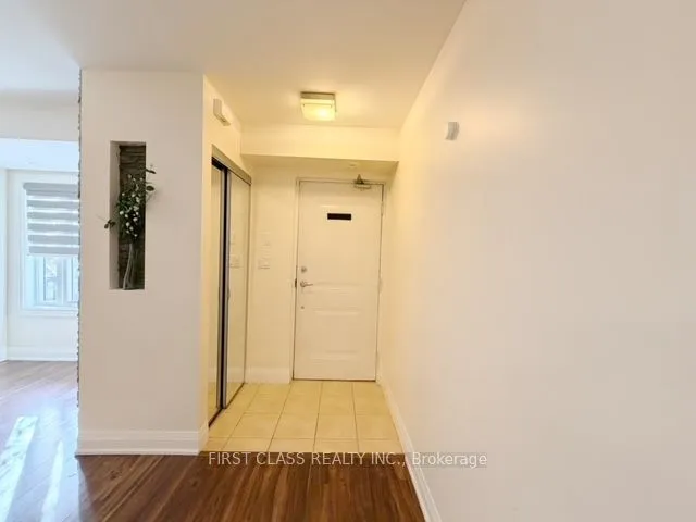 Condo Townhouse living room at 318 John Street Markham