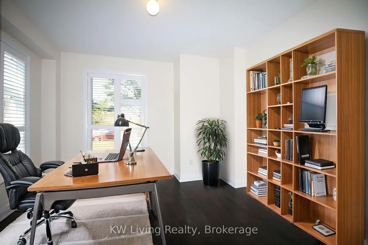 52 Causland Lane, ON L4S 0G5