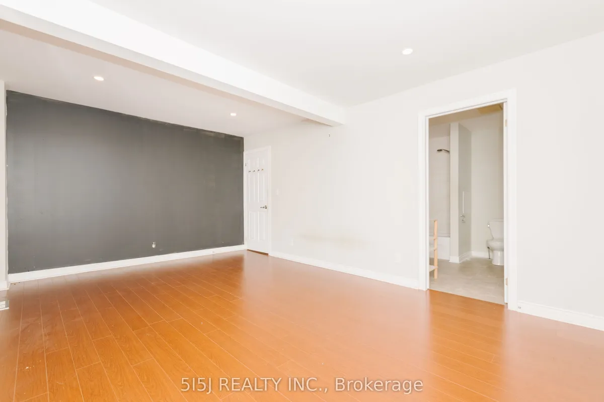 14190 Yonge Street, ON L4G 0P5