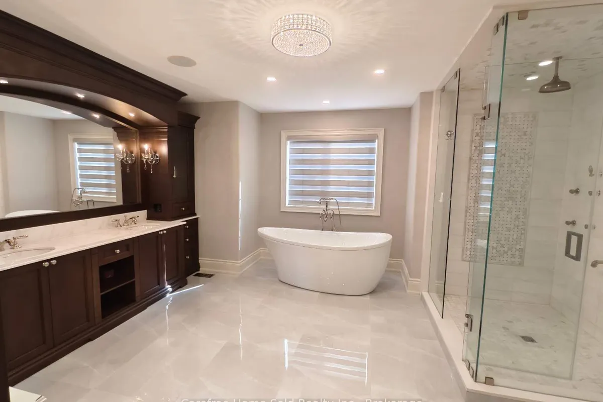 136 Angus Glen Boulevard, ON L6C 3B8