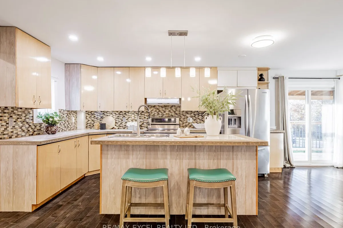 299 Pasadena Drive, ON L4P 2Z1